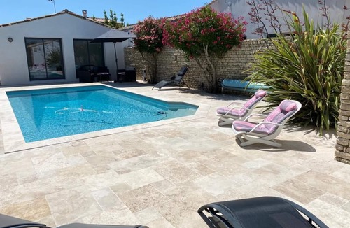 Sainte-Marie-de-Re House | Calm and sunny