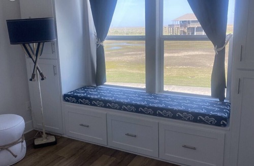 Pointe San Luis House | Calm Coastal Cottage | 3 Bed, 2 Bath