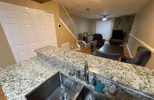 Stone Mountain House | Calm, comfy & cozy townhome ready 4 U!