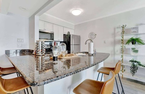 Rocky Point Apartment | Calm Interior & Luxury Finishes | Waterfront Condo