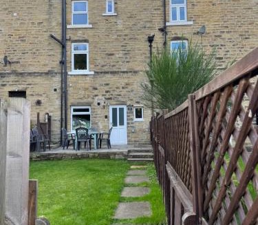 Honley House | Calm Oasis Honley Bridge