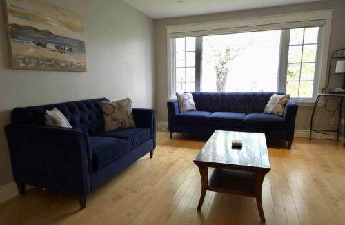 Terra Nova House | Calm on the Crescent