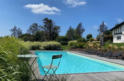 Bassussarry House | Calm outside Biarritz