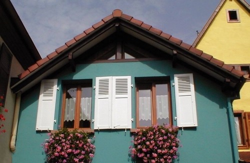 Bergheim House | Calm rental for 2 persons, the Blue House in Alsace, in a nice medieval village.