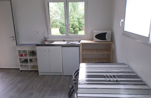 Langueux Apartment | Calm studio in Langueux strikes