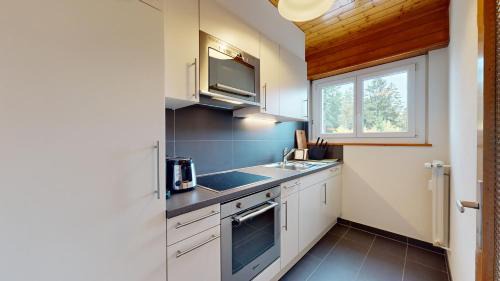 Vermala Apartment | Calm studio with balcony in Crans-Montana