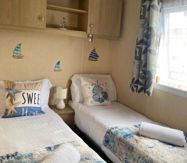 Grampound Other | Calm View