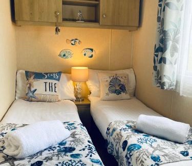 Grampound Other | Calm View