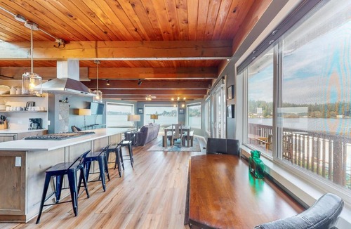 Otis House | Calm Waters