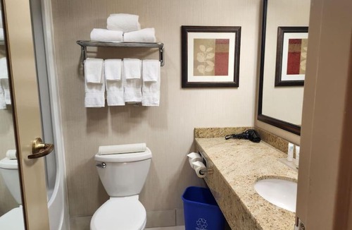 Calgary Apartment | Calmdown Relax & enjoy your stay