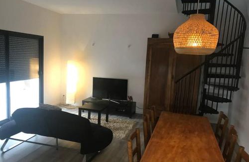 Laudun Villa | Calme, confort et espace dans villa d’architecte