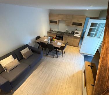 Cressin-Rochefort House | Calme maison de campagne