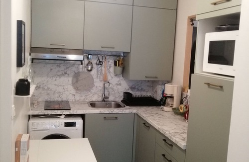 Douvres-la-Delivrande Apartment | Calme, Proche Plages D-day 1944