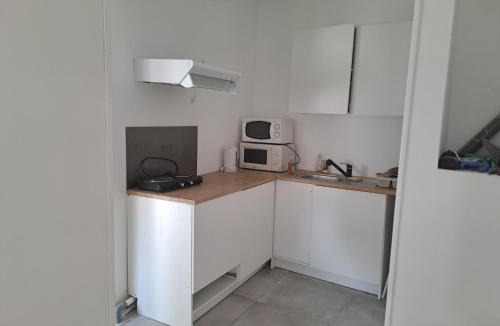Mitry-Mory House | Calme Room
