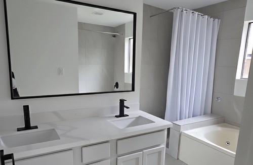 Kingwood House | Calming 3-bedroom house with AC in Humble