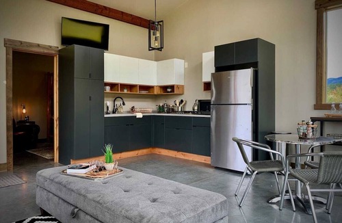 Ronan Cabin | Calowahcan Cabin *NEW hot tub*