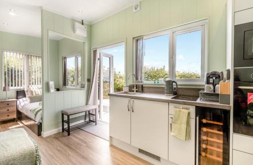 Jameston Resort | Calvesland Hideaway