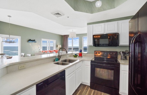 Panama City Beach Condo | Calypso 2201E | Renovated Gulf-Front Escape
