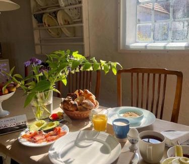 Borre House | Camønogaarden B&B, darksky cabins and events