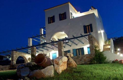 Agia Pelagia Hotel | Camarela Studios