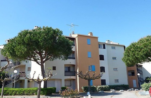 Le Grau-Du-Roi Apartment | Camargue Village by Interhome