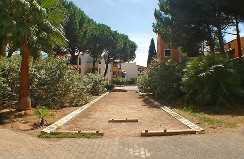 Le Grau-Du-Roi Apartment | Camargue Village by Interhome