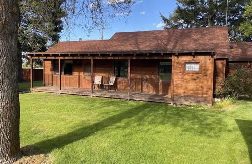 Grantsdale Cabin | Camas Creek Cabin
