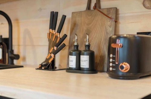 Carver House | Camas Lakehouse with Tiny Home