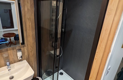 Inverness Cabin | Cambeth Lodge Guesthouse