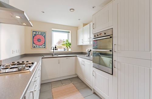 Cambridge House | Cambourne Gem, Fast Wifi, Private Parking