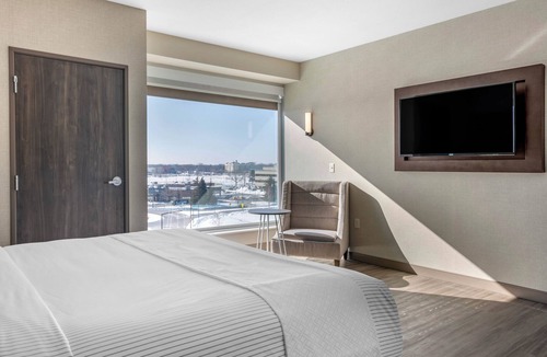 South Loop Hotel | Cambria Hotel Bloomington Mall of America Minneapolis Airport