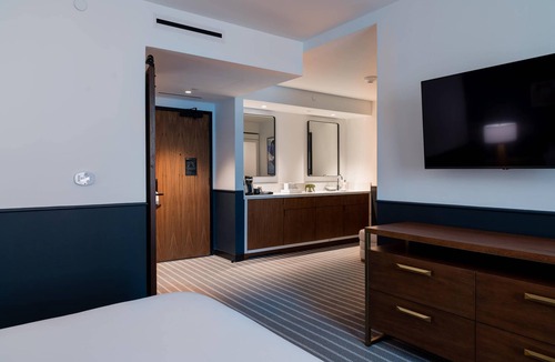 Spring Hill Hotel | Cambria Hotel Boston Somerville