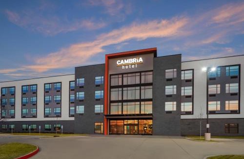 Euless Hotel | Cambria Hotel Euless - DFW Airport South