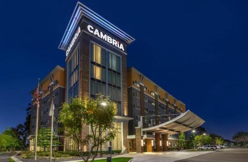 El Segundo Hotel | Cambria Hotel LAX