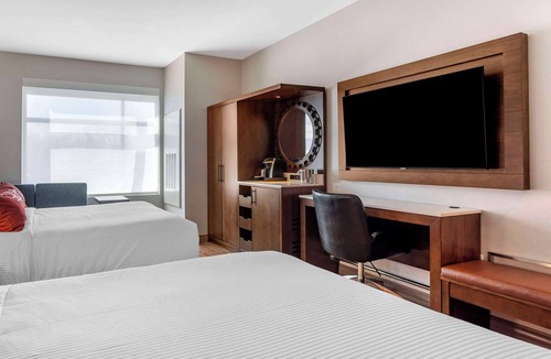 Larkwood Hotel | Cambria Hotel Nashville Airport