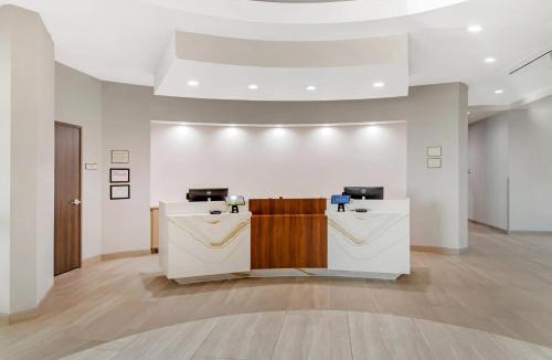 Roanoke Hotel | Cambria Hotel Northlake Conference Center - Roanoke