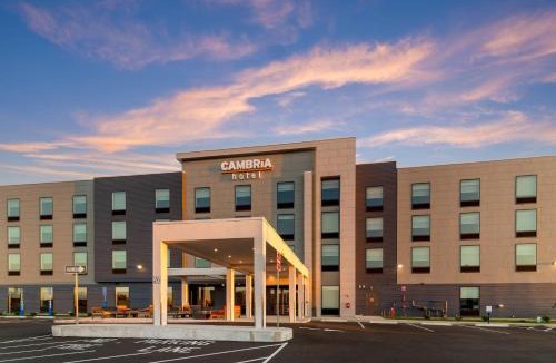 Plymouth Hotel | Cambria Hotel & Suites Plymouth