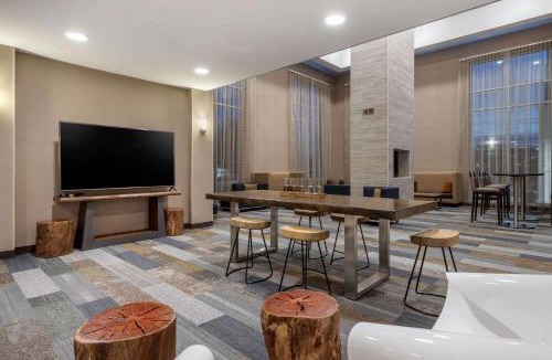 West Orange Hotel | Cambria Hotel West Orange