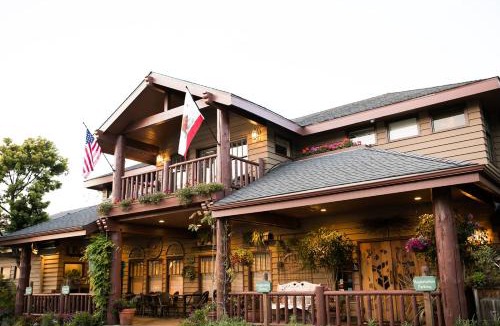 Lodge Hill Cabin | Cambria Pines Lodge