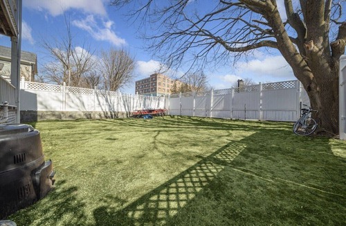 Cambridge Apartment | Cambridge 2BD 2BTH Basement Apt with Parking