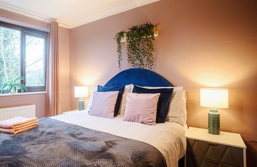 Cambridge House | Cambridge | 7 Bedrooms | Free Parking