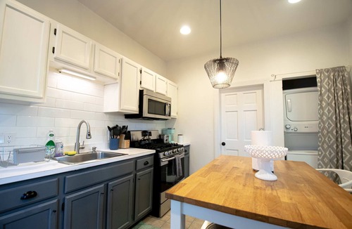 Neighborhood Nine Condo | Cambridge Base Steps to Porter Square