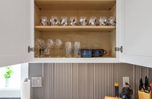 Ward Two Apartment | Cambridge/Boston 3BR2Bth Parking, W/D, Subway,A/C