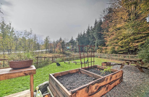 Jeffersonville Cabin | Cambridge Cabin < 2 Mi to Smugglers' Notch!