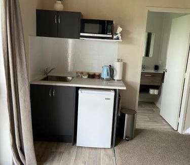 Ohaupo House | Cambridge Countryside Guest Room