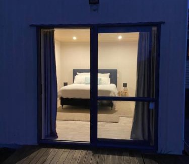 Ohaupo House | Cambridge Countryside Guest Room