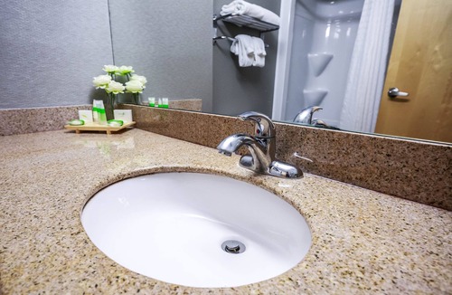 Cambridge Hotel | Cambridge Hotel and Conference Centre