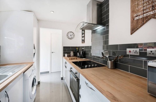 Luton House | Cambridge House - Luton
