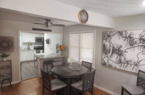 Portsmouth House | Cambridge Knights a 3 bedroom home full of charm