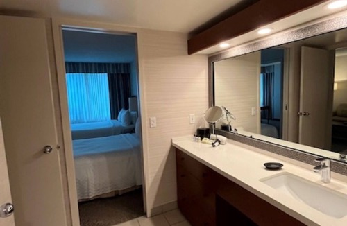 St. Lawrence Hotel | Cambridge Suites Toronto